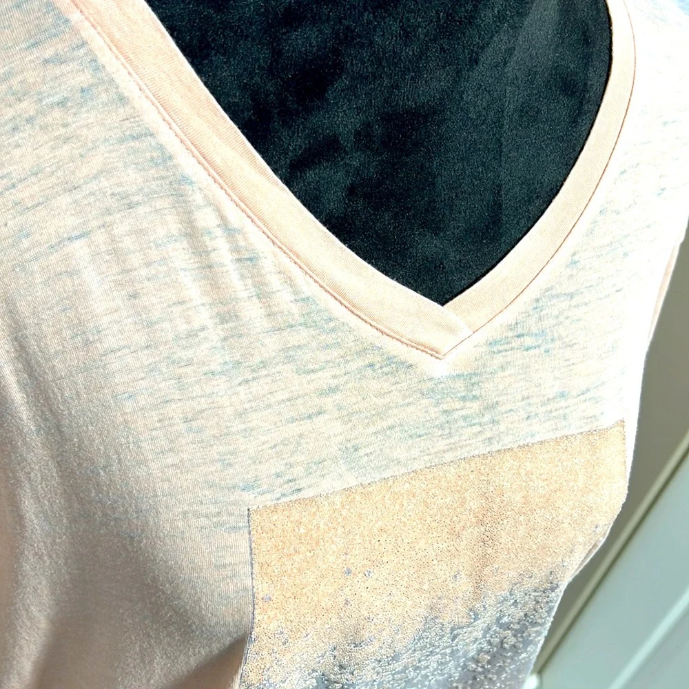 🆕 Calvin Klein Jeans Salmon Blush T-Shirt - Women’s Size Large